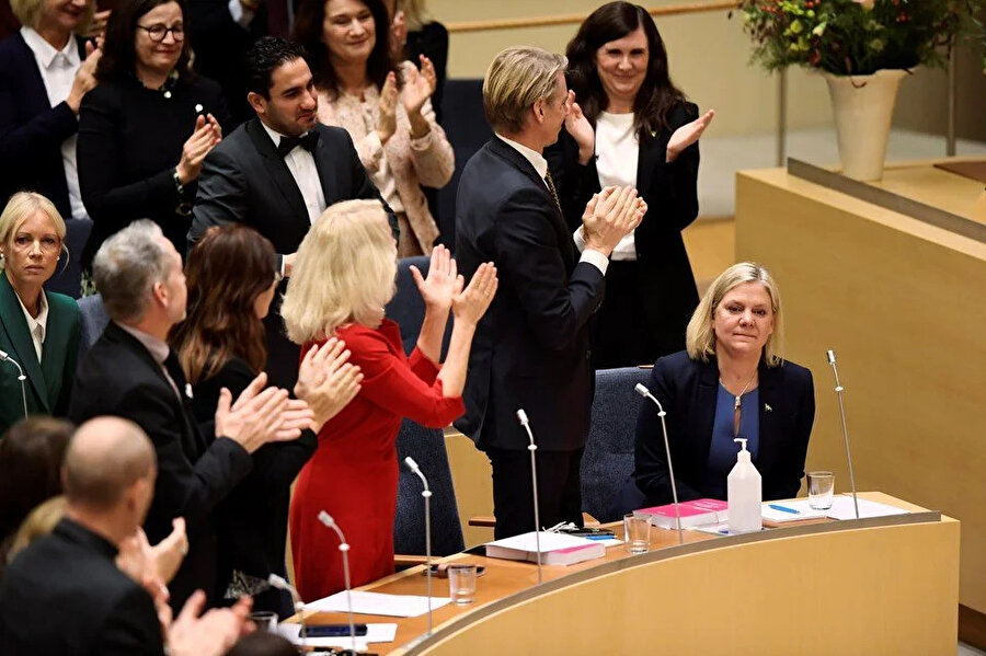 Magdalena Andersson meclisin güvenoyunu almıştı