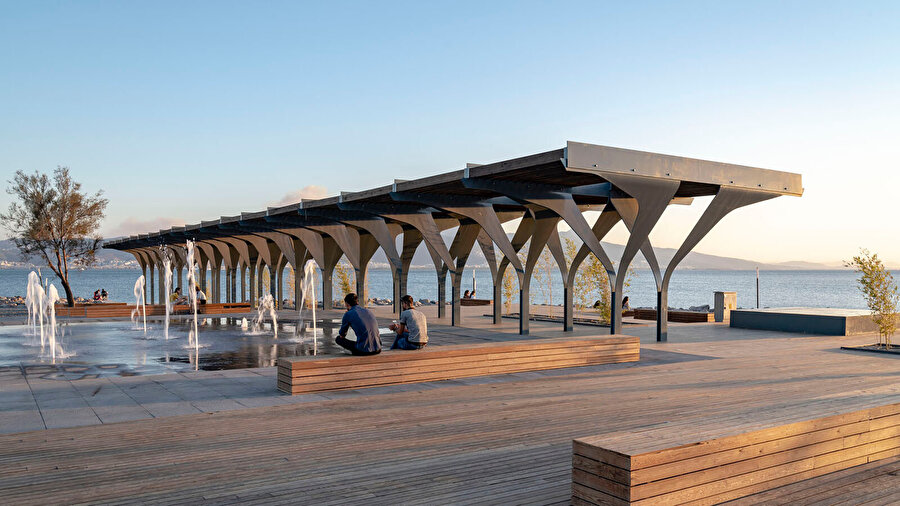 Papilio: Pavilion by the Sea