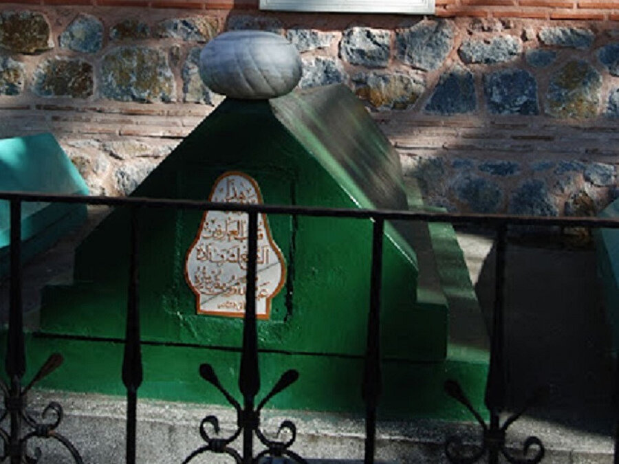 Güzel ahlâkın belirtilerinden birisi de vaatlerinde sadık ve doğru olmaktır.