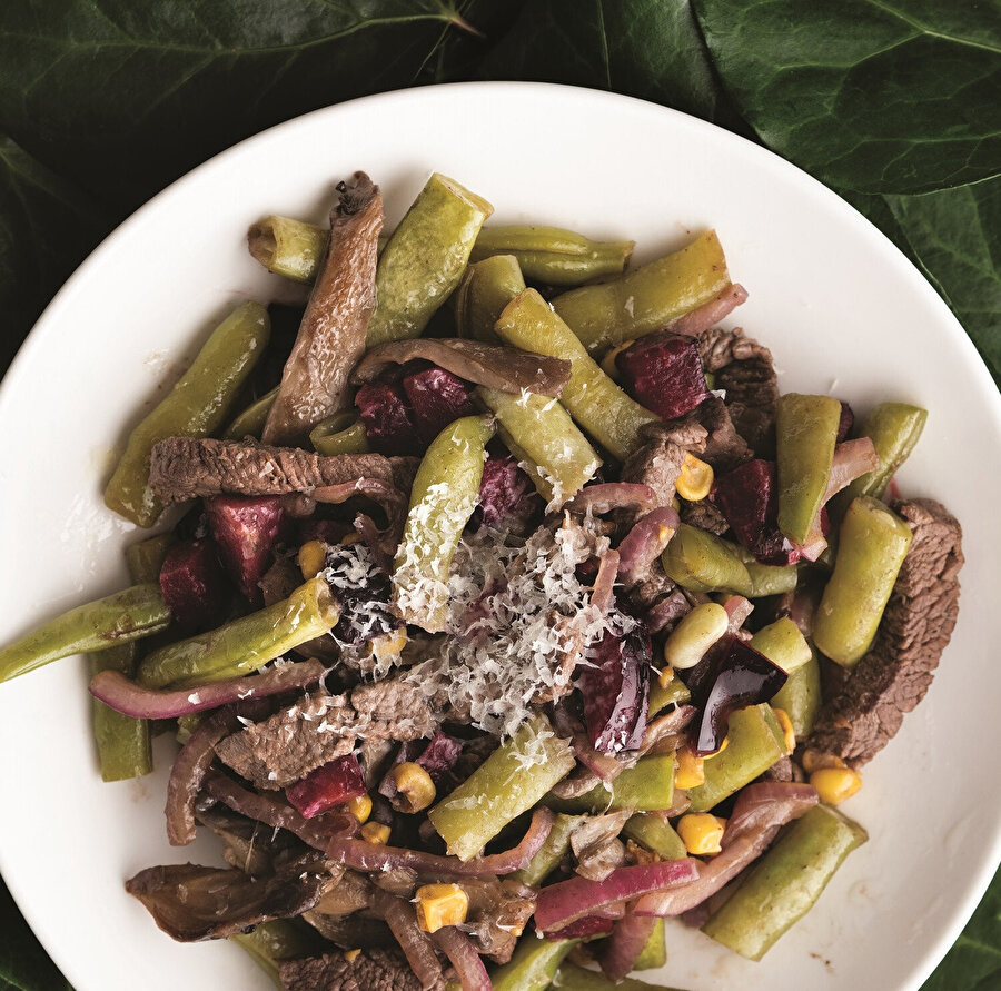 Erikli Parmesanlı Sebze Sote tarifi