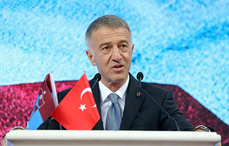 Trabzonspor’da, Ahmet Ağaoğlu güven tazeledi