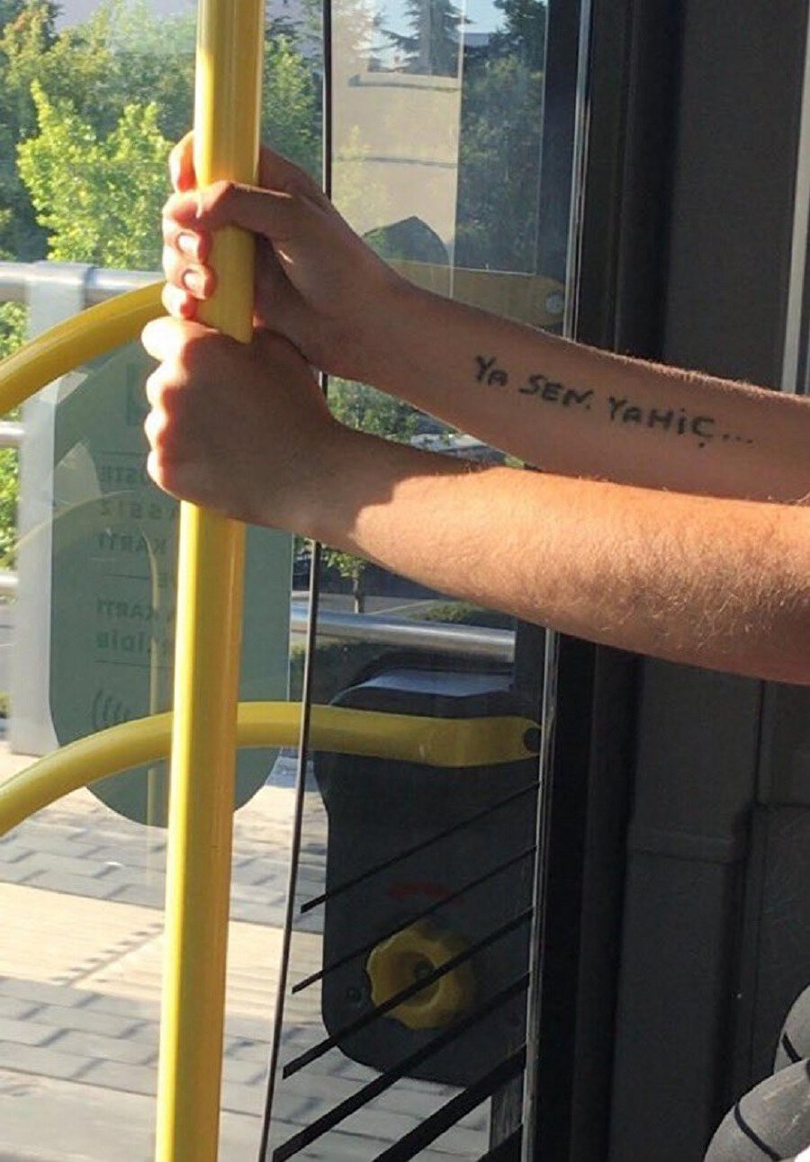 Sabah sade poğaça bulamadığımda ben