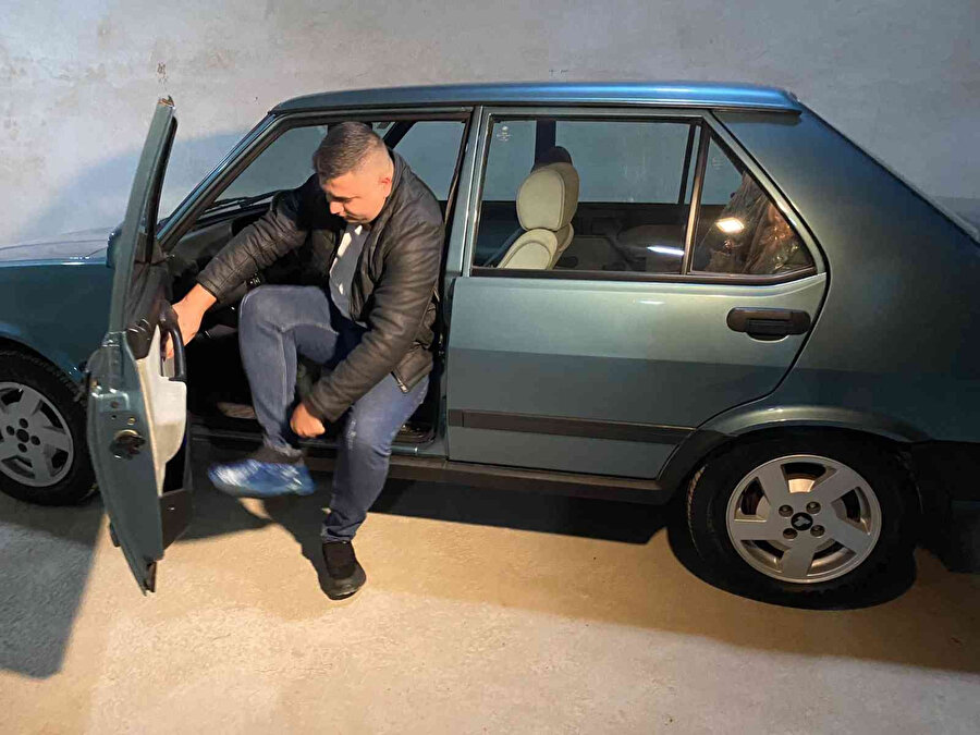 Galoşla bindiği Tofaş'ını sattı: İşte satıldığı fiyat
