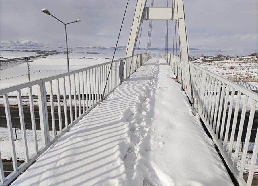 Türkiye'nin Sibirya'sı: Termometreler -30 dereceyi gösterdi