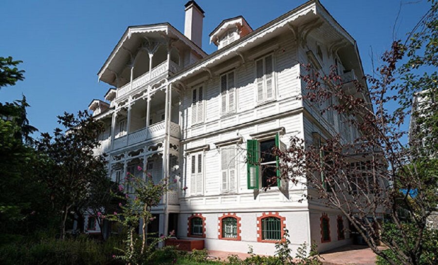 Razi Trak Köşkü
