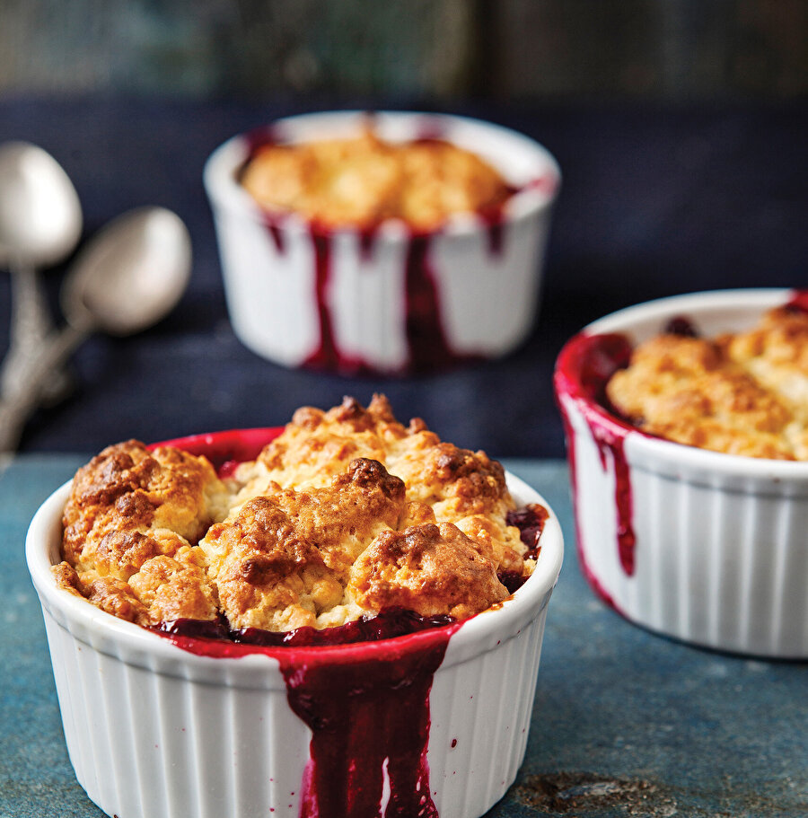 Orman Meyveli Cobbler tarifi