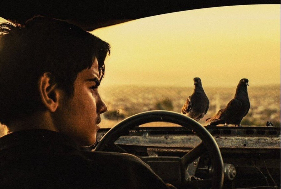 ​Güvercin Hırsızları, Osman Doğan’ın ilk uzun metraj filmi.