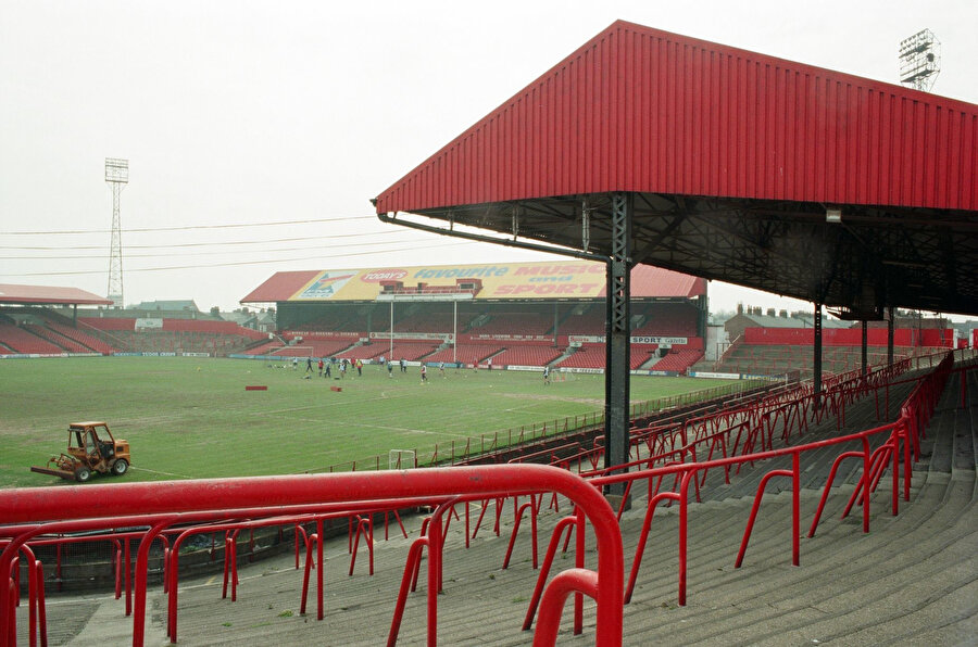 Leitch tarafından 1905’te tasarlanan Ayresome Park, 1995'e kadar Middlesbrough'a ev sahipliği yapıyor.