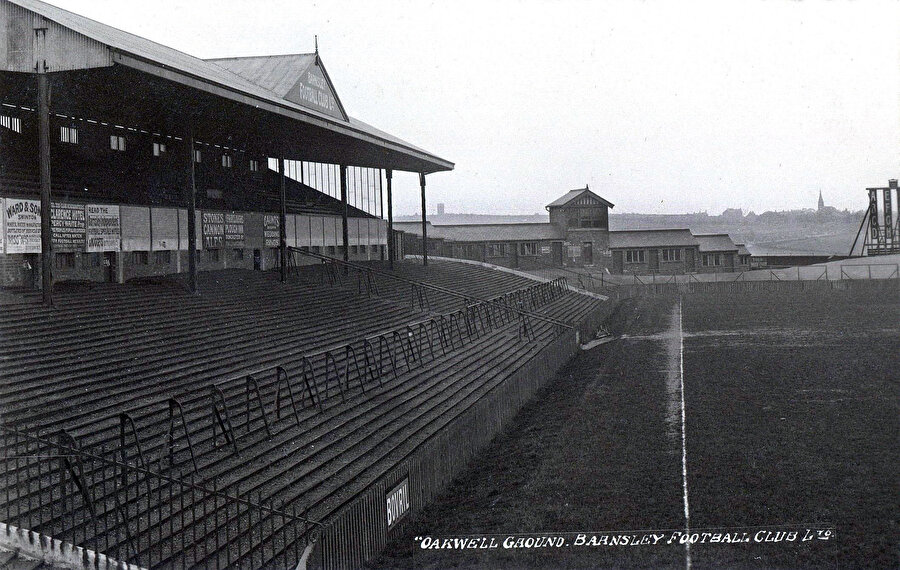 Barnsley FC’nin 1910 yılında inşa edilen stadyumu Oakwell Ground.