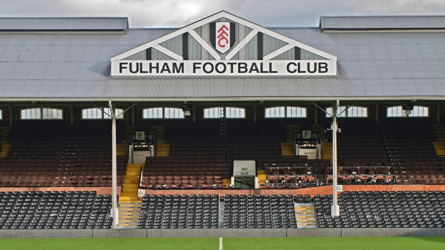 Fulham’ın stadyumu Craven Cottage’daki Johnny Haynes Stand, günümüzde özgünlüğünü koruyor.