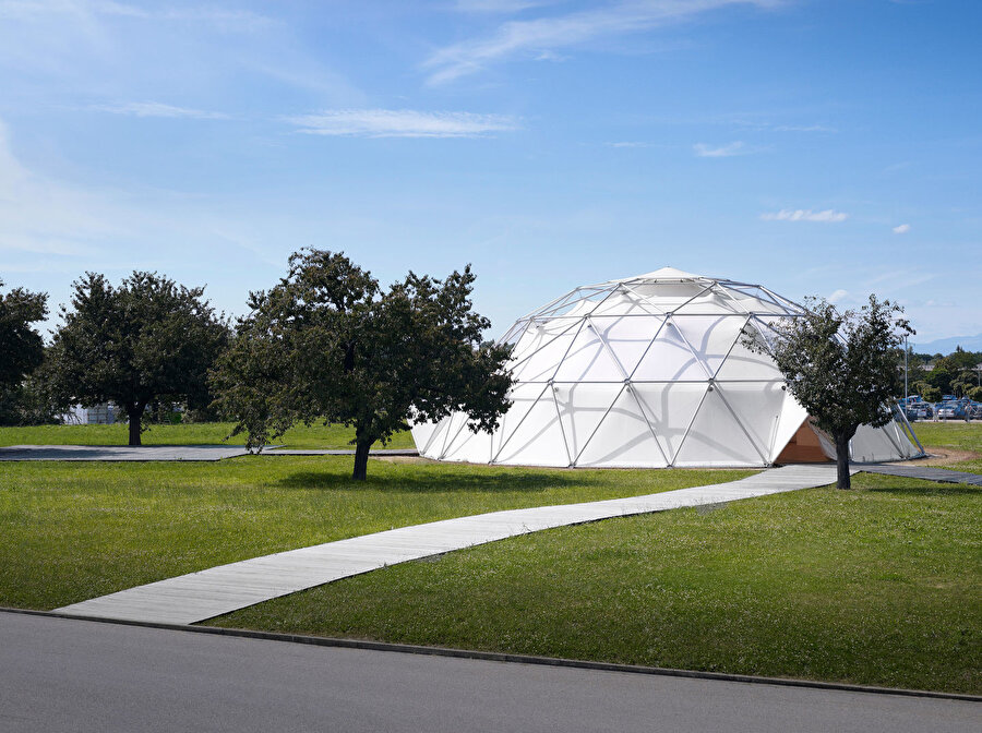 Richard Buckminster Fuller’in tasarladığı Dome.