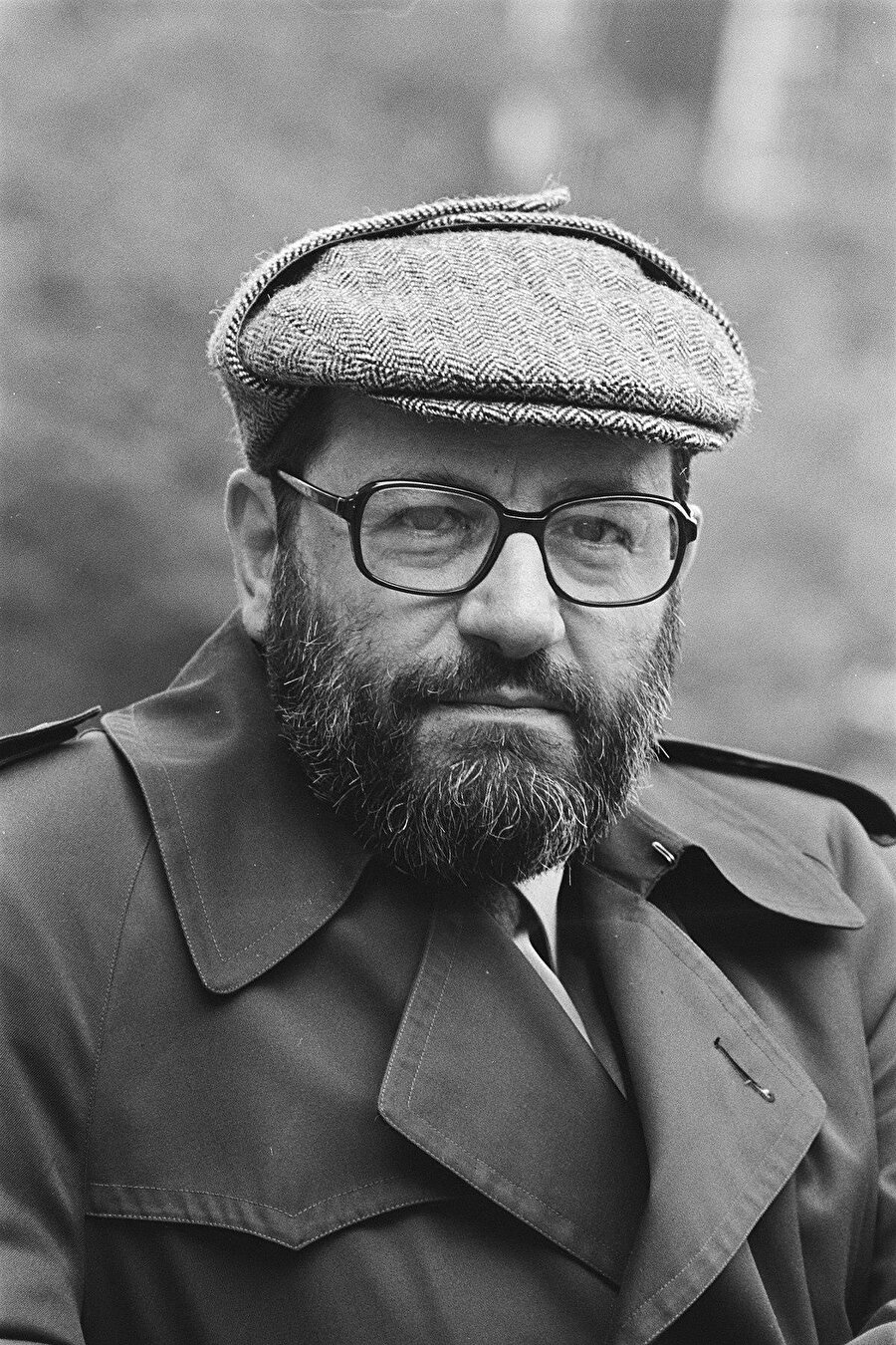 Umberto Eco, İtalyan bilim insanı, yazar, edebiyatçı, eleştirmen ve düşünür.