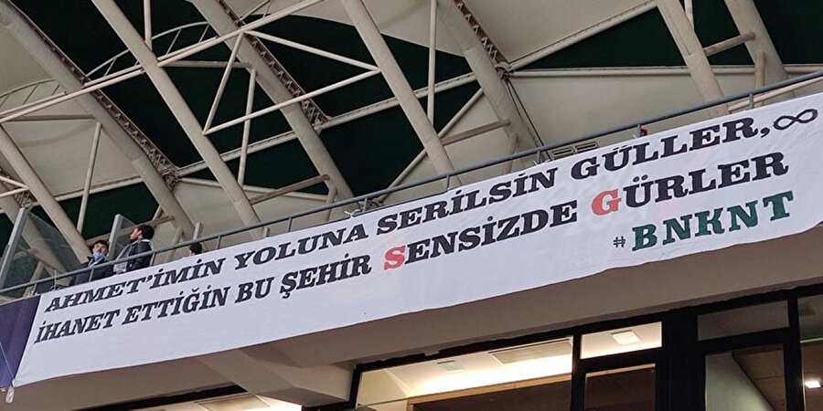 Konyaspor taraftarının açtığı pankart