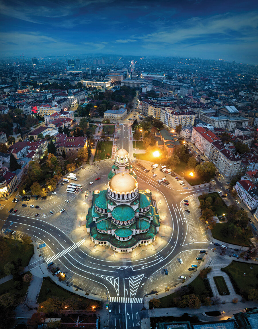 Komünist rejimlerin çöküşü sonrası Doğu Avrupa yaşlanan Batı Avrupa toplumları için emek tedarikçisi haline geldi.