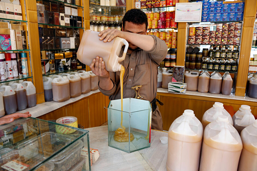 Yemen'deki geleneksel arıcılıkta kovana insan müdahalesinin bulunmaması, polen ve arı sütünün doğal özelliklerini koruyor.