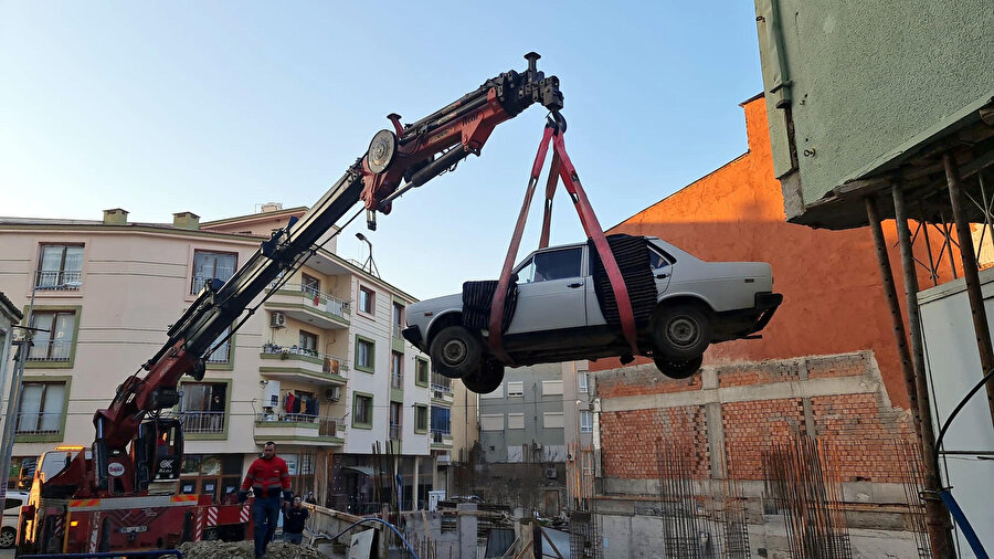 Şaşkına çeviren olay: Satın aldığı otomobili böyle teslim aldı
