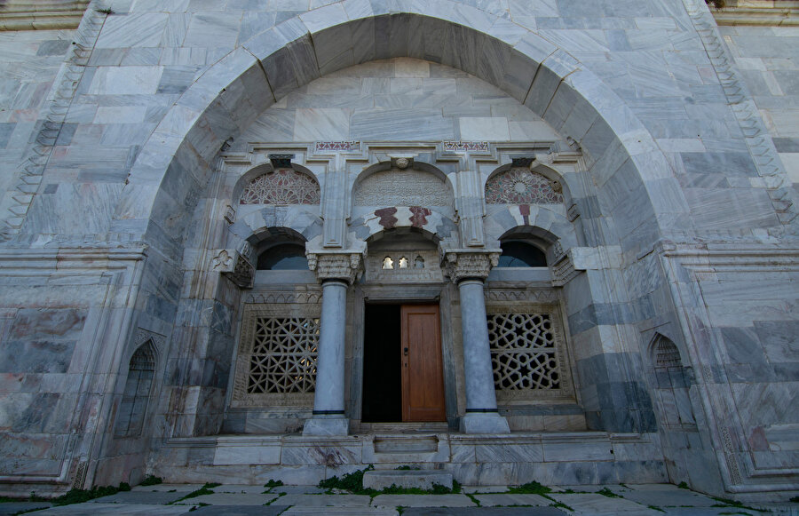 Balat İlyas Bey Camii Taçkapı (Fotoğraf: Merve Nur Türker)