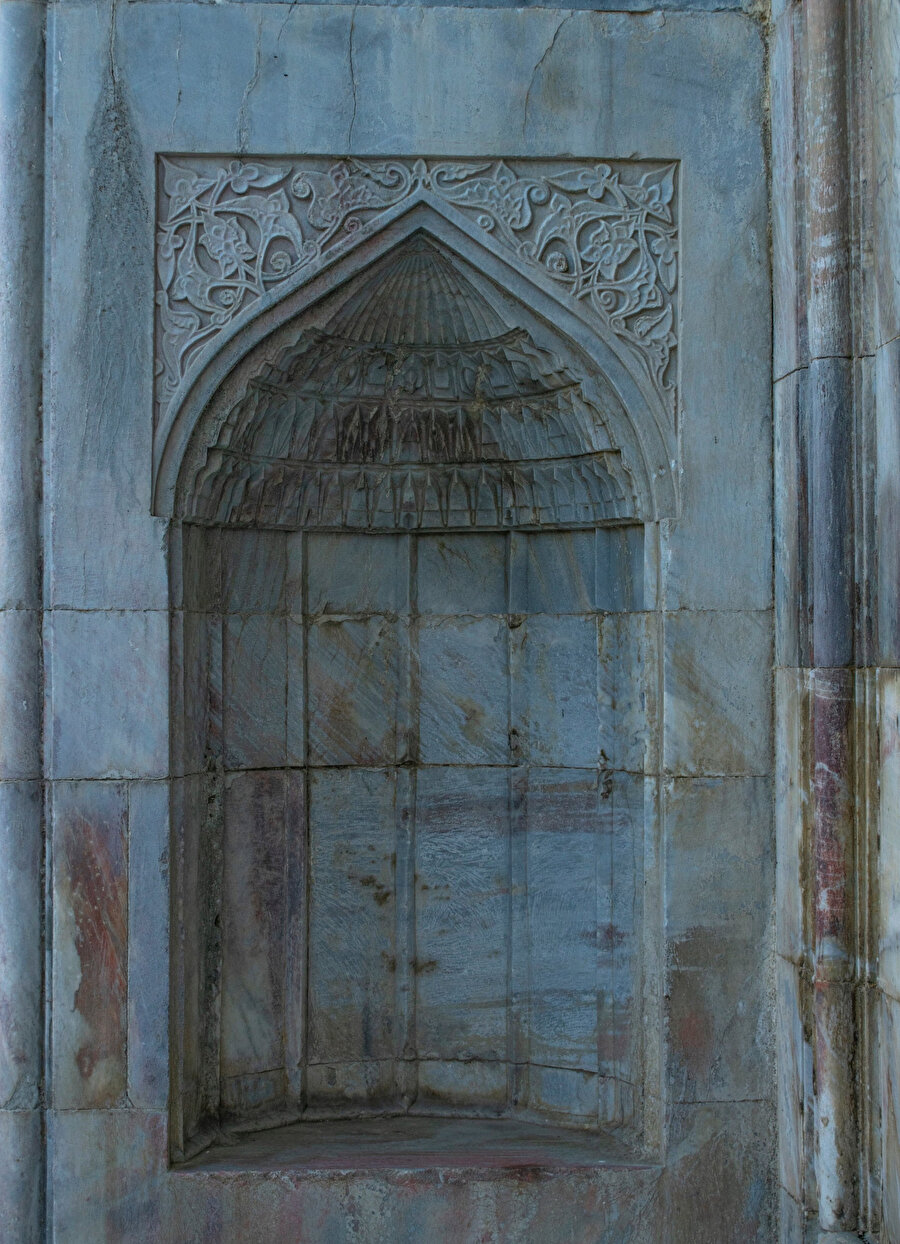 Balat ilyas bey Camii Taçkapı Mihrabiyesi (Fotoğraf: Merve Nur Türker)