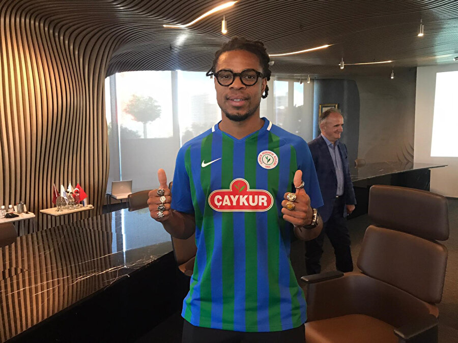 Loic Remy bir dönem Chelsea forması giydi