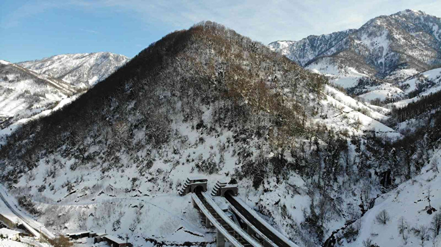 Barajlar şehriydi şimdi tüneller şehri oldu: Ulaşım 115 tünelle sağlanıyor