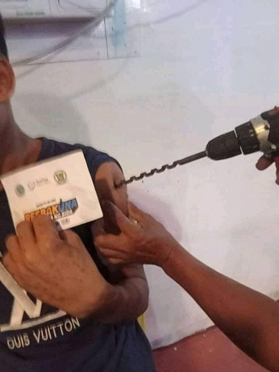 İnşaat ustaları korona aşısı oluyor