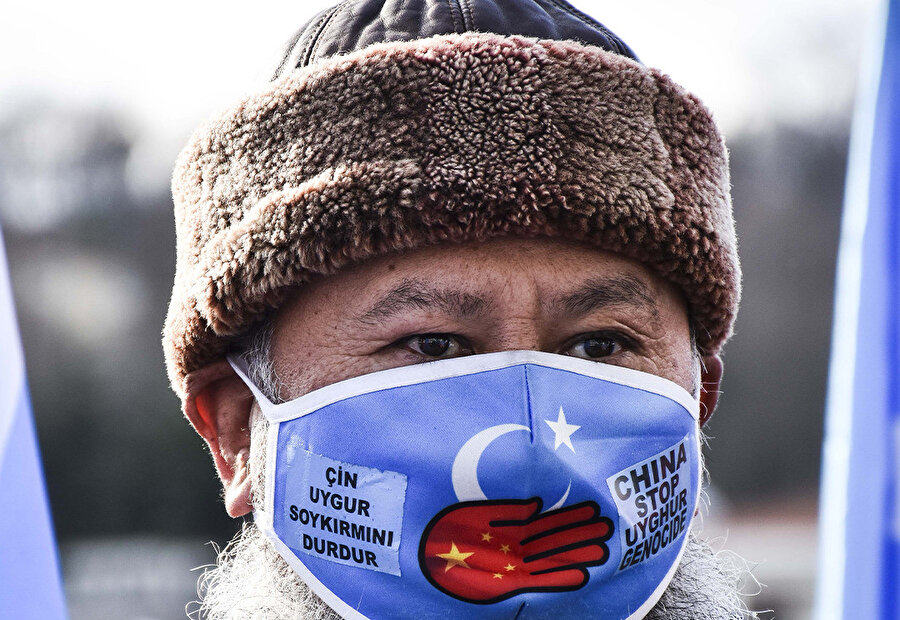 İstanbul'da Çin'de düzenlenen Pekin Kış Olimpiyatları protesto edildi