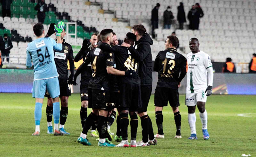 Konyaspor, GZT Giresunspor'u 1-0 mağlup etti