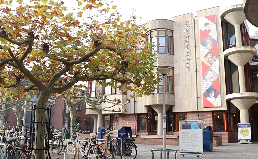 Leiden Üniversite Kütüphanesi.