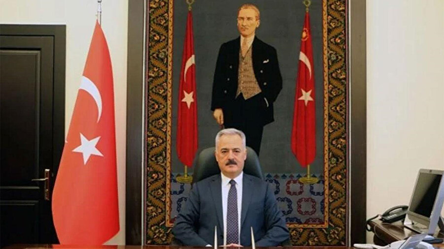 Isparta Valisi Ömer Seymenoğlu