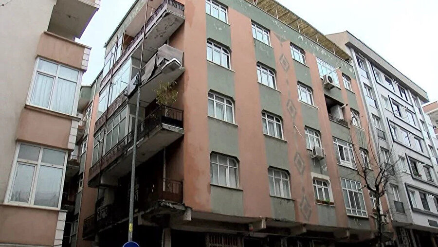 İstanbul Bahçelievler'de komşuları tarafından üç kişi bıçaklandı