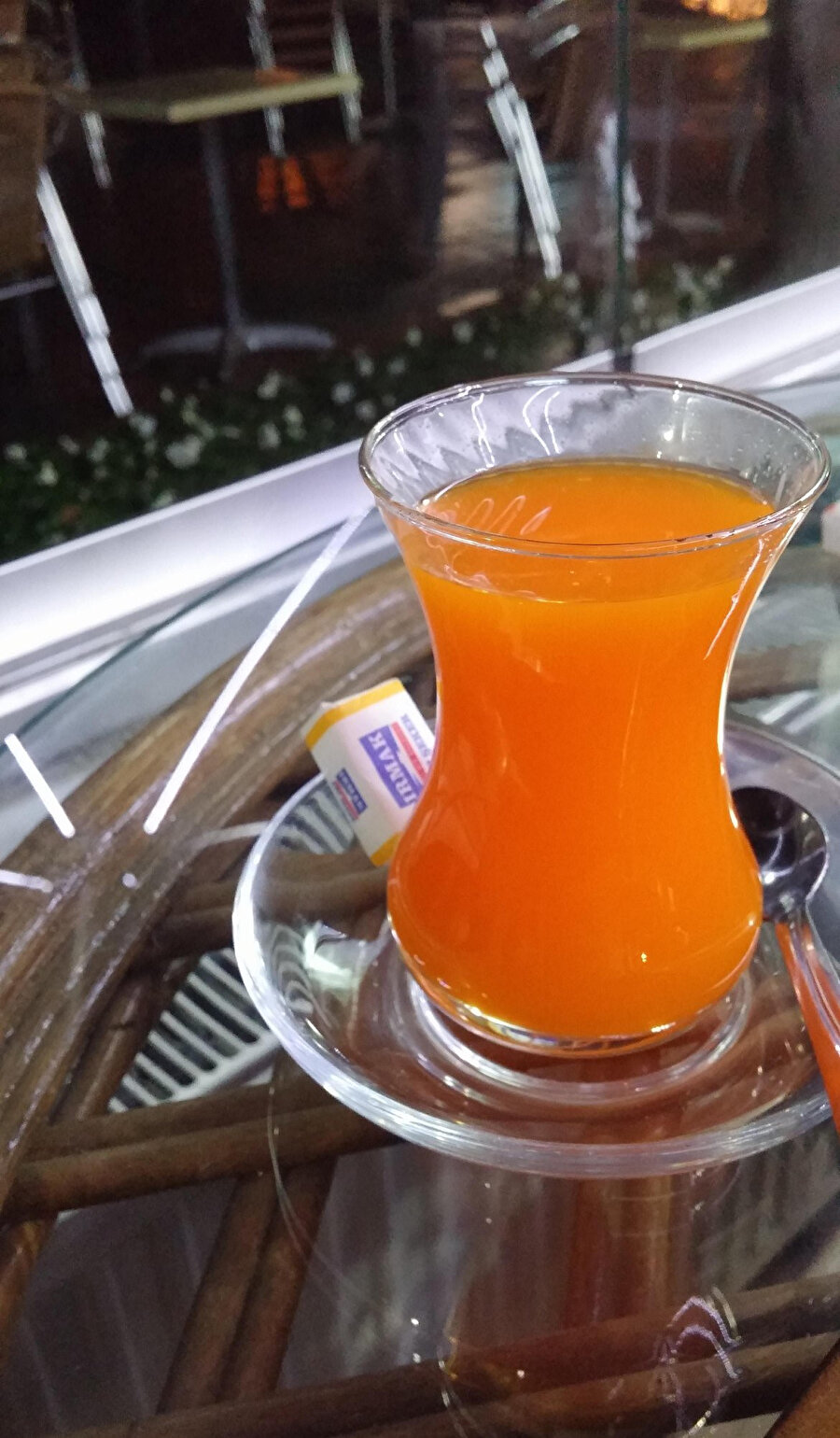 Aynen canım, vayt çaklıt moka içmeden kendime gelemem