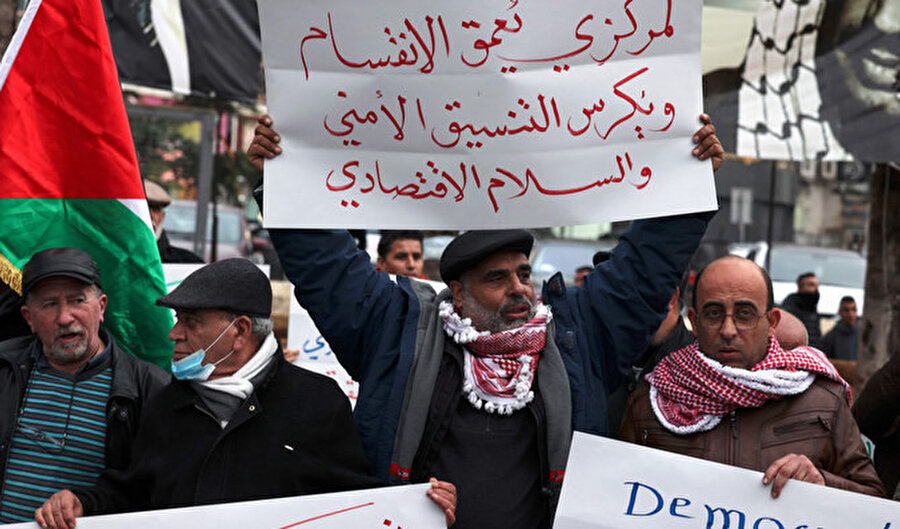 Filistin Kurtuluş Örgütü Merkez Komitesi'nin İsrail işgali altındaki Ramallah'taki toplantısı protesto edildi, 6 Şubat 2022.