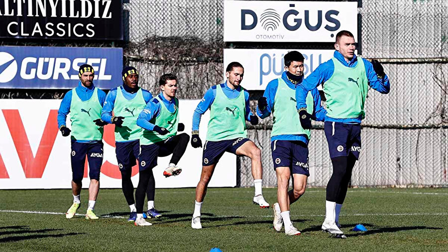 Fenerbahçe'de neşter vuruluyor! İşte gönderilecek 8 futbolcu