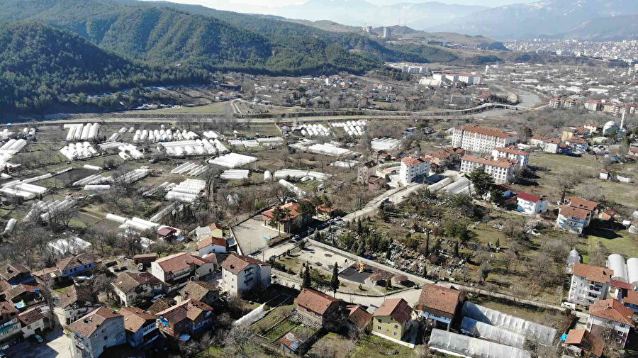 Türkiye’nin en kalabalık ikinci köyü ünlü marka ile dünyayı giydiriyor