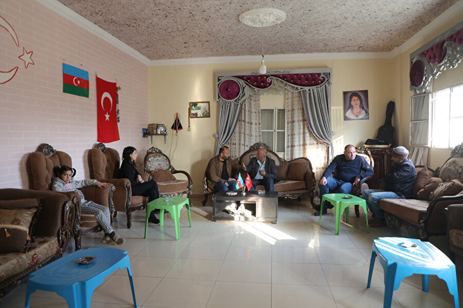 Beş asırdan beri Lübnan'da yaşayan Lübnanlı Türkmenlerin çoğu hâlâ Türkçe konuşuyor ve Türkmen âdetlerine sahip çıkıyor.