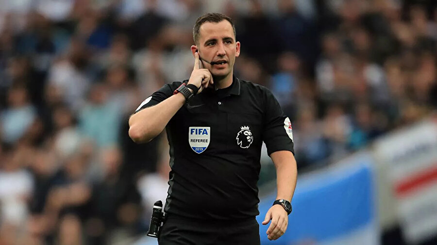 Chris Kavanagh Premier Lig'de bu sezon 12 maçta düdük çaldı