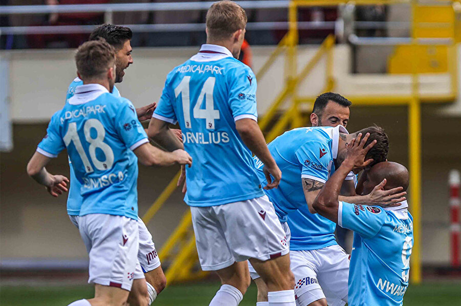 Cornelius , Bakasetas ve Nwakaeme