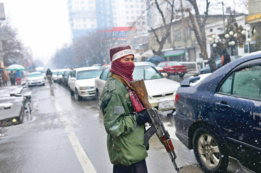 Afganistan, Taliban askeri.