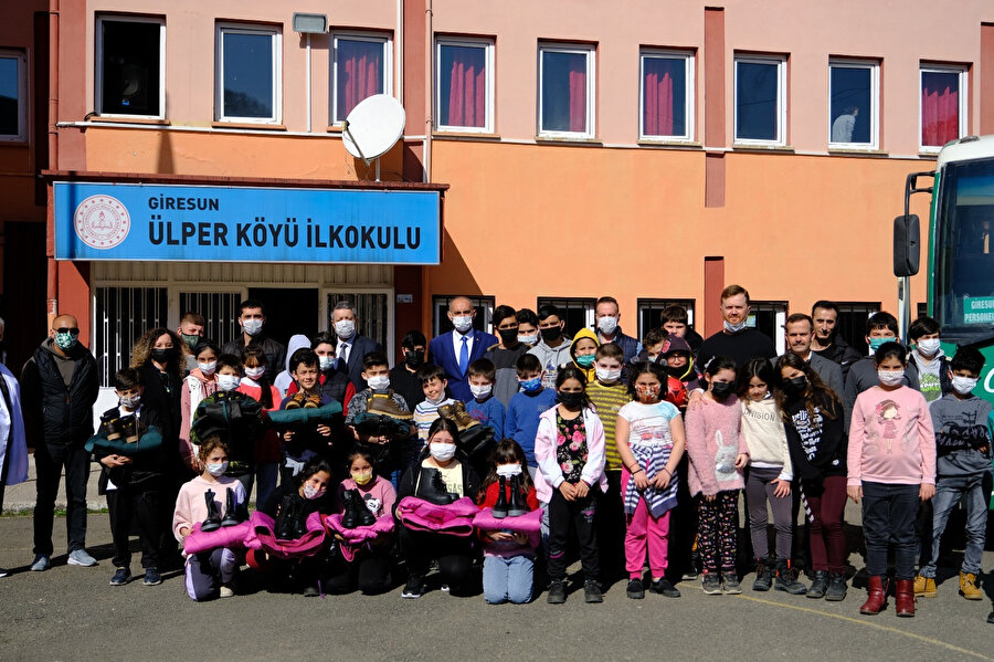 GZT Giresunspor'dan ilkokul öğrencilerine destek