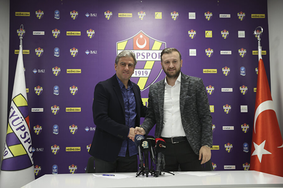 Eyüpspor, Hamza Hamzaoğlu ile sezon sonuna kadar sözleşme imzaladı