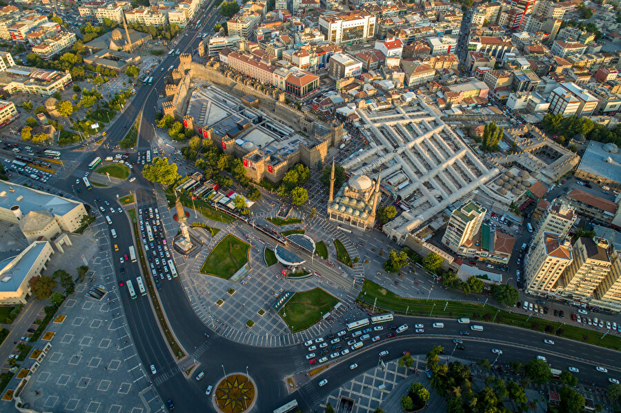 Cumhuriyet Meydanı.