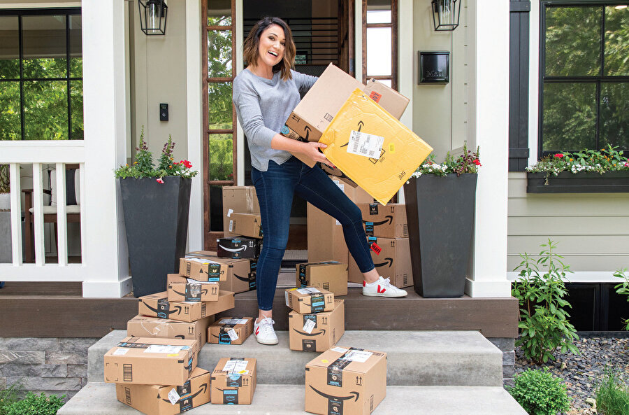 Amazon, 1995 yılında bir çevrimiçi kitapçı olarak temel attı.