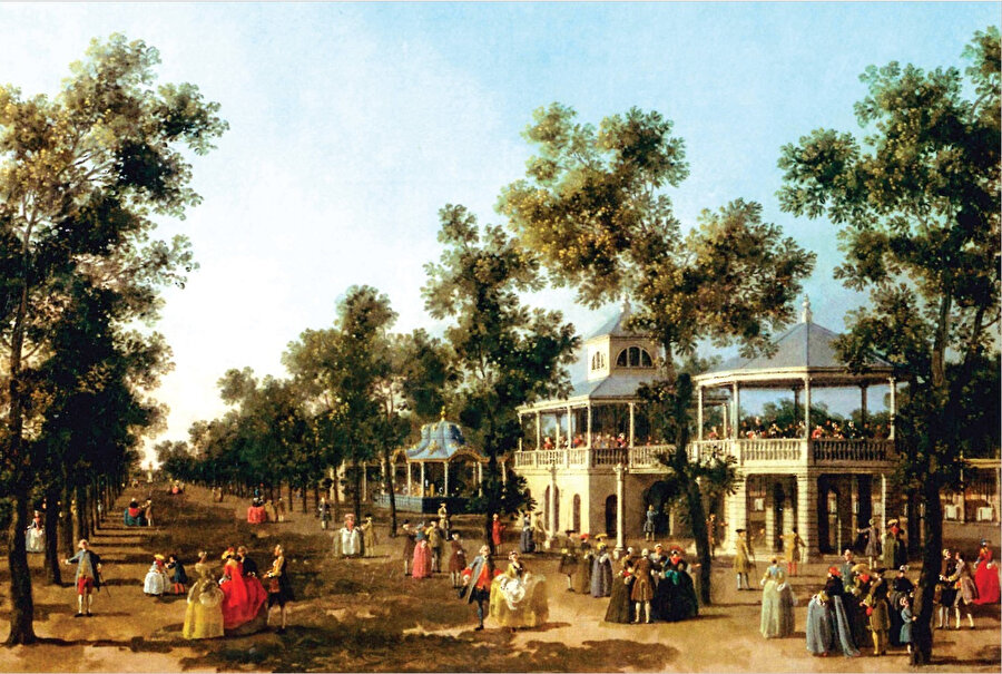 Londra Bahçelerinde Bir Türk Çadırı (Mı?)