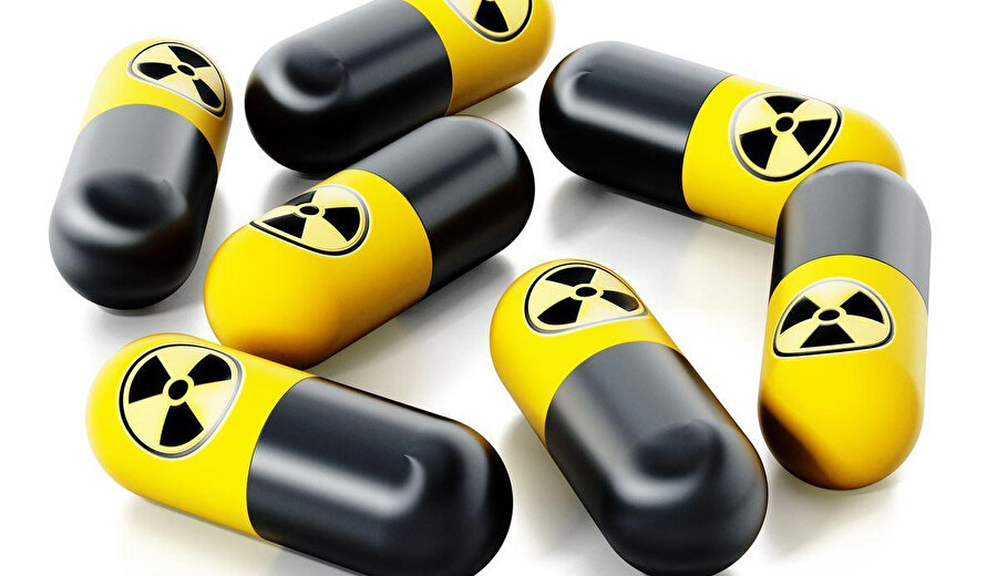 Orta Avrupa'da yaşayan halklar nükleer saldırıda koruyucu olabilen iyot takviyesi nedeniyle eczanelere akın etti