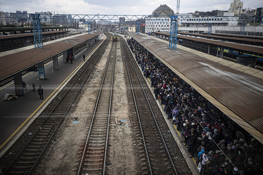 Kiev'den tahliyeler devam ediyor