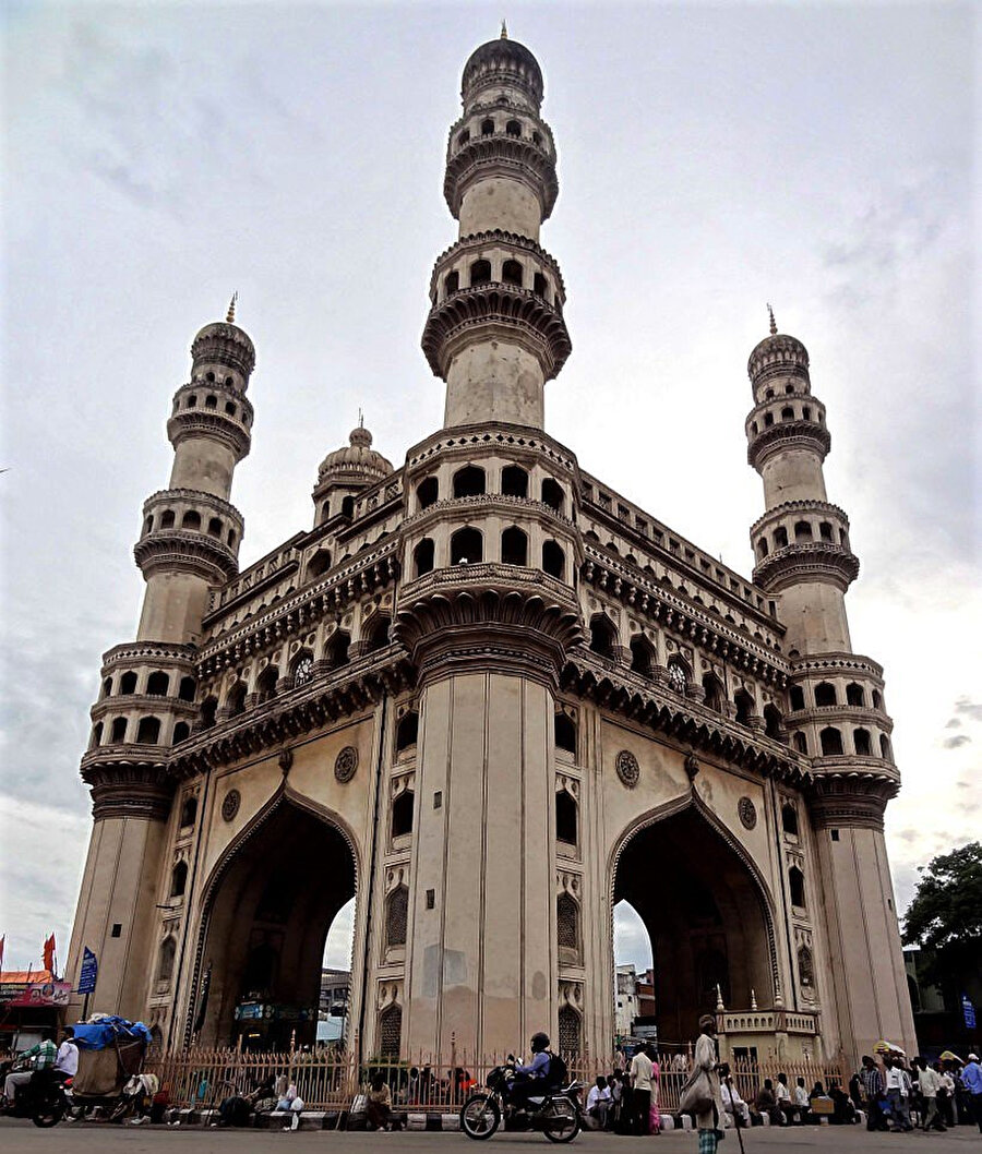 Çâr Mînâr adlı zafer takı, Haydarabad, Hindistan.