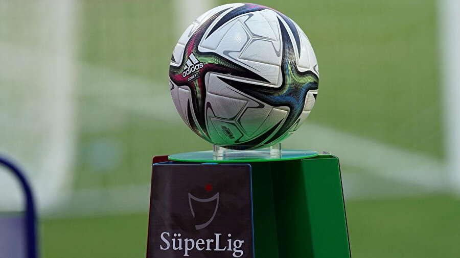 Adil Gevrek, trafik kazası geçirdi