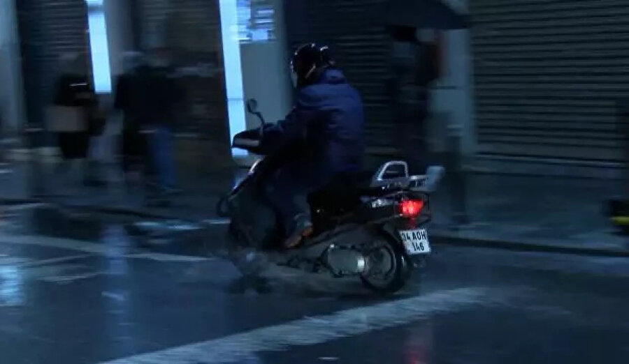 Motokuryeler yasak dinlemedi, siparişe çıktı