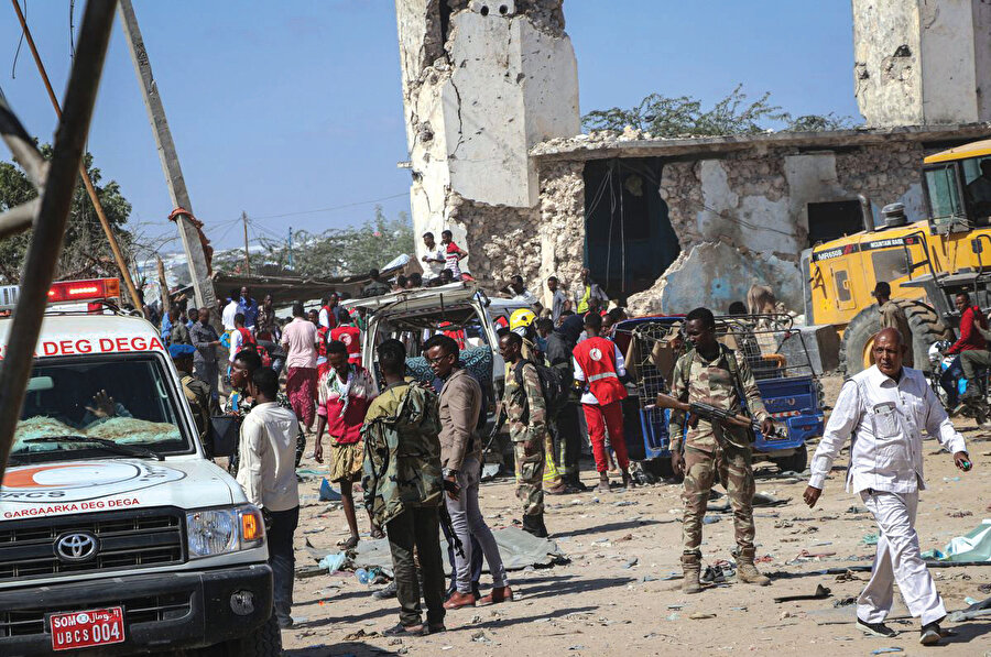 Somali’nin istikrar kazanması ve güvenliğin yeniden tesis edilmesinde ciddi bir engel teşkil eden, onlarca bombalı terör saldırısının faili Şebab, Somali’de operasyon kabiliyeti en güçlü örgüt.