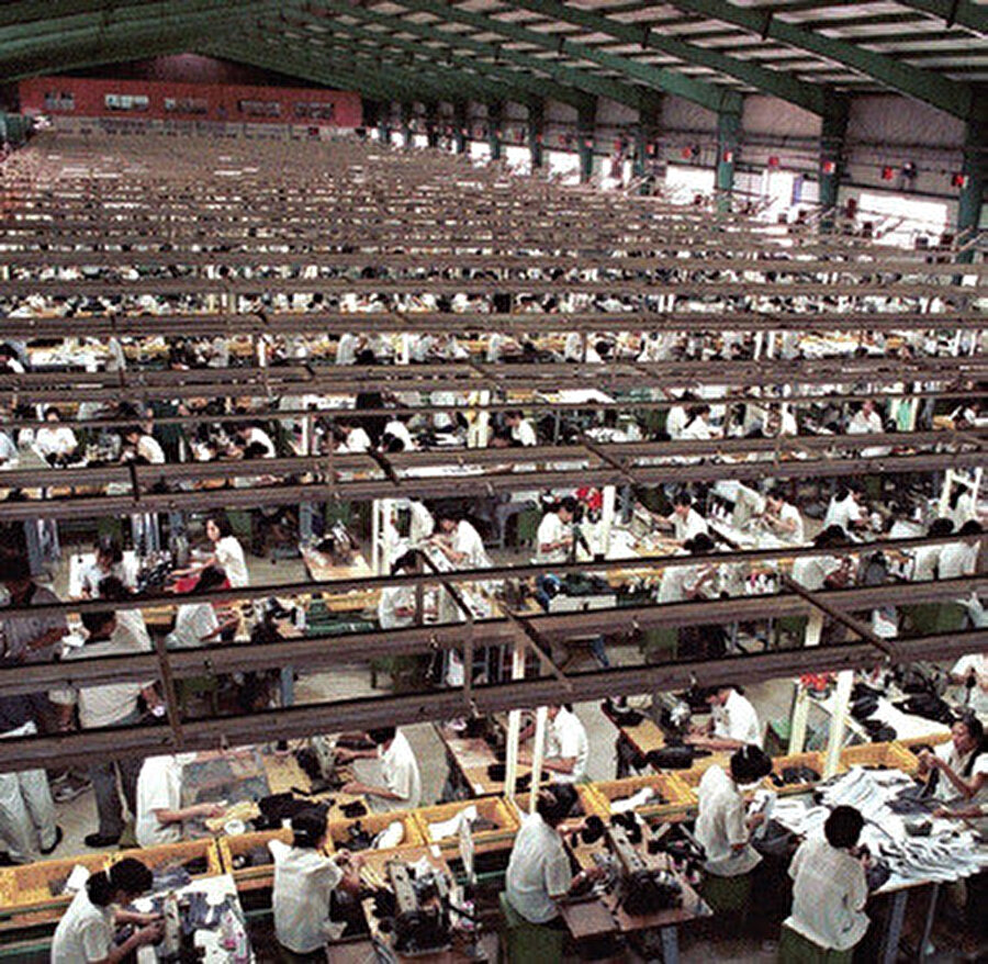 NBC’de yayınlanan bir rapora göre ise Nike’ın Güney Asya’da yer alan 569 fabrikanın yüzde 25 ila 50’sinde işçiler asgari ücret altında, kötü muameleye maruz kalarak zor şartlar altında çalışıyor.